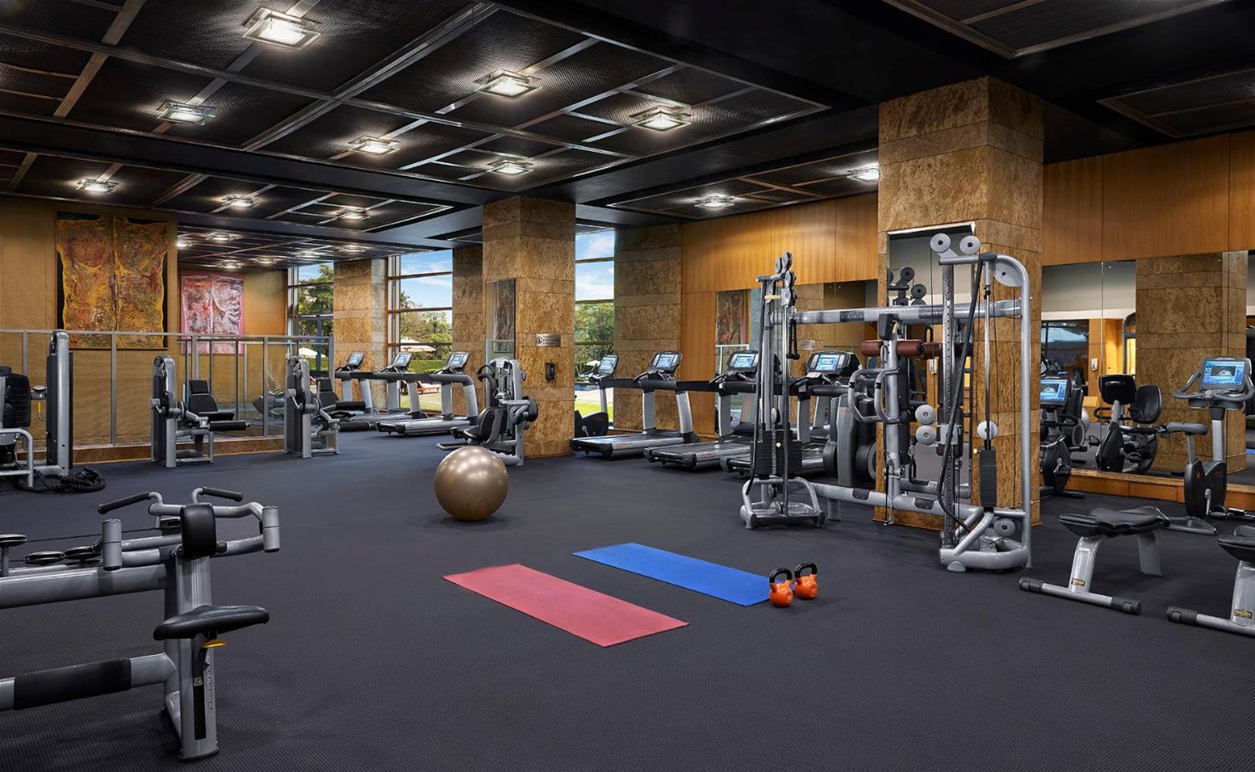 แกรนด์ ไฮแอท มุมไบ Hotel ภายนอก รูปภาพ The gym at The Westin