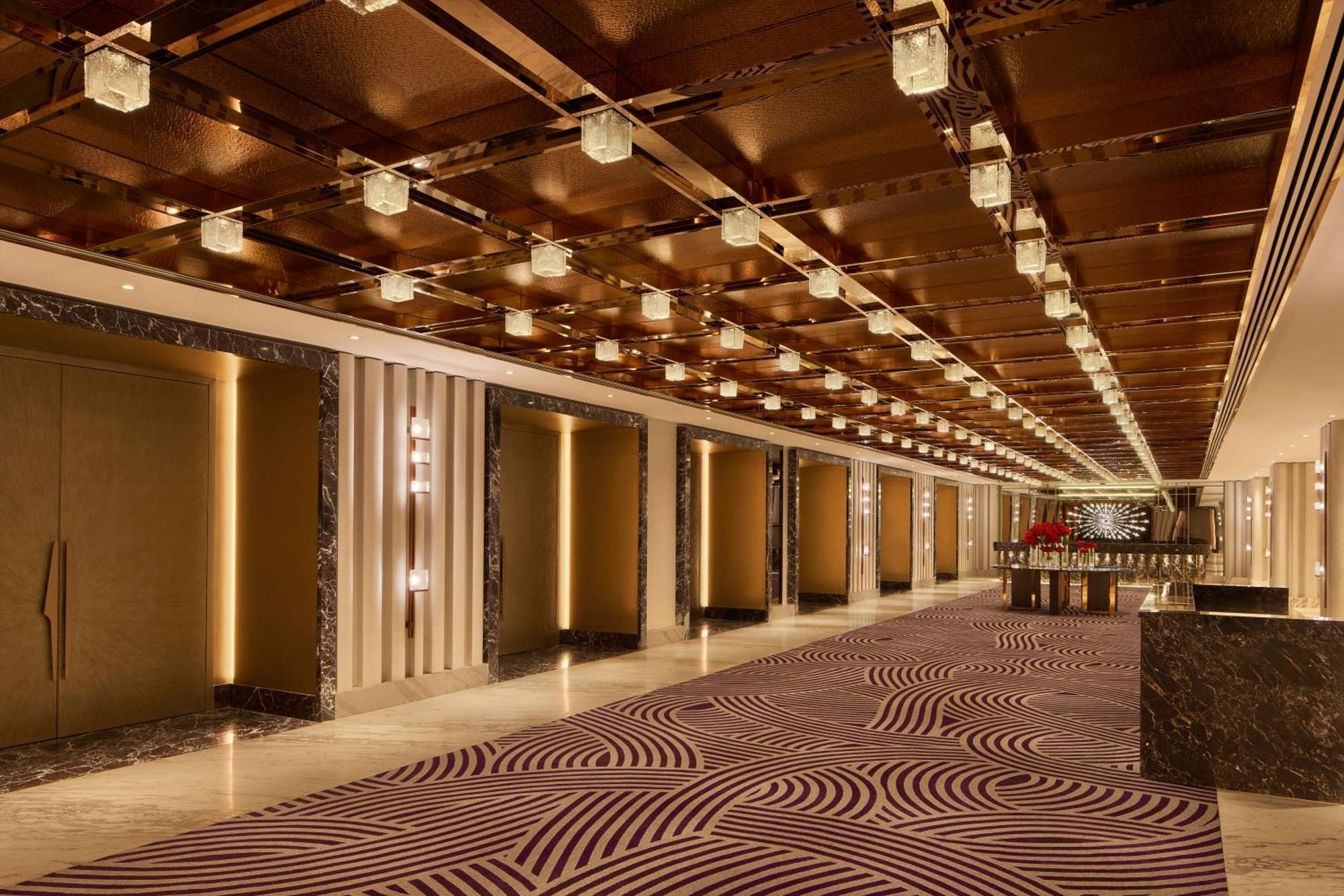 แกรนด์ ไฮแอท มุมไบ Hotel ภายนอก รูปภาพ The interior of the hotel