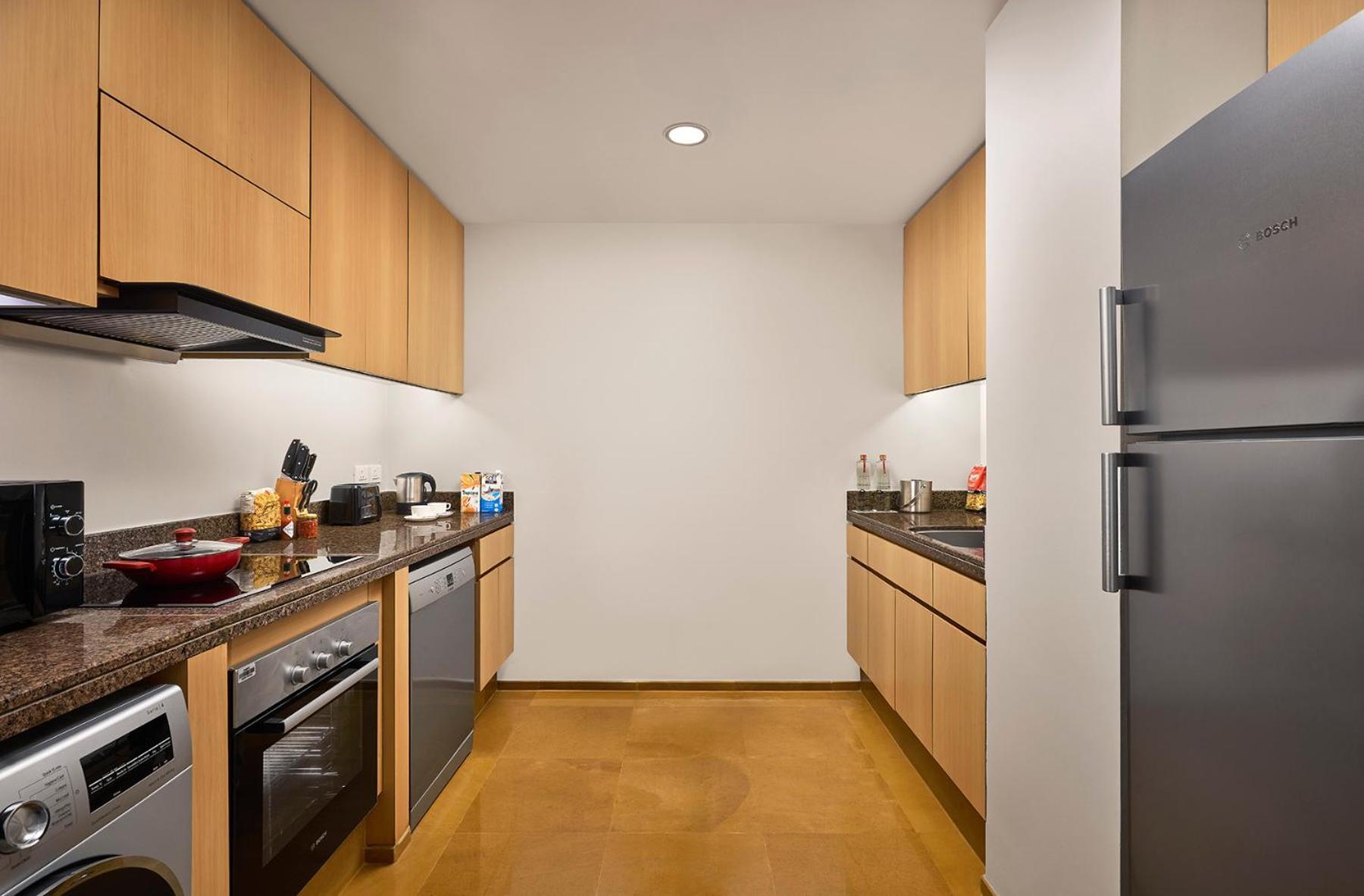 แกรนด์ ไฮแอท มุมไบ Hotel ภายนอก รูปภาพ A typical kitchen in a residential apartment