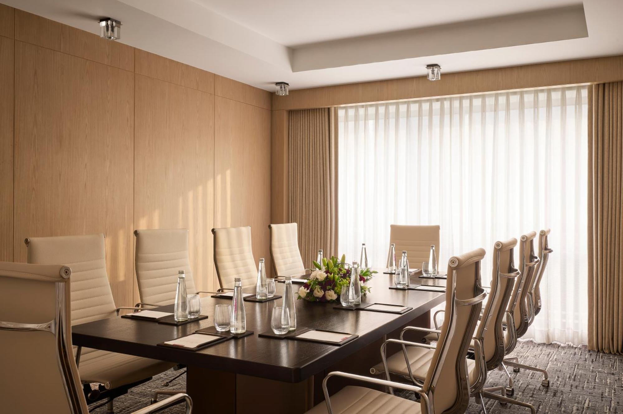 แกรนด์ ไฮแอท มุมไบ Hotel ภายนอก รูปภาพ Meeting room